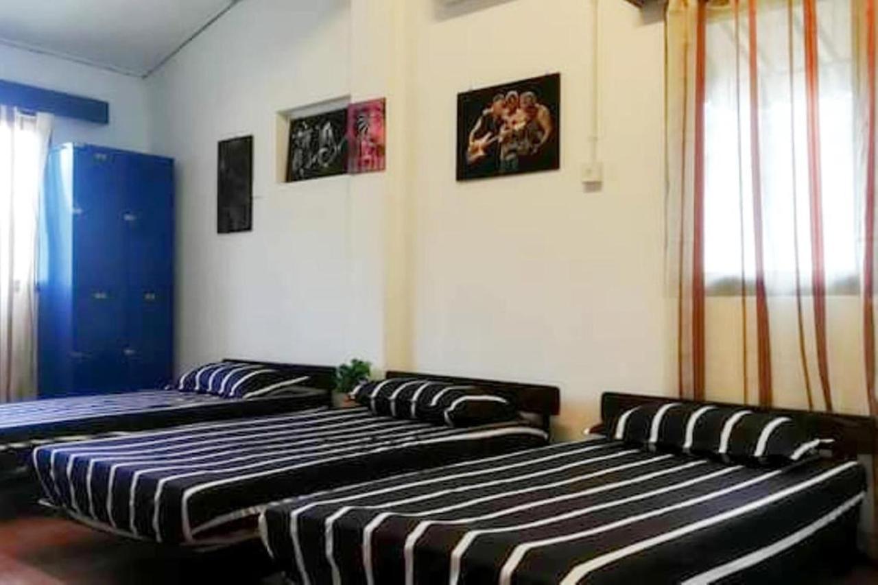 Bagan Pinang Guest House Порт-Диксон Экстерьер фото